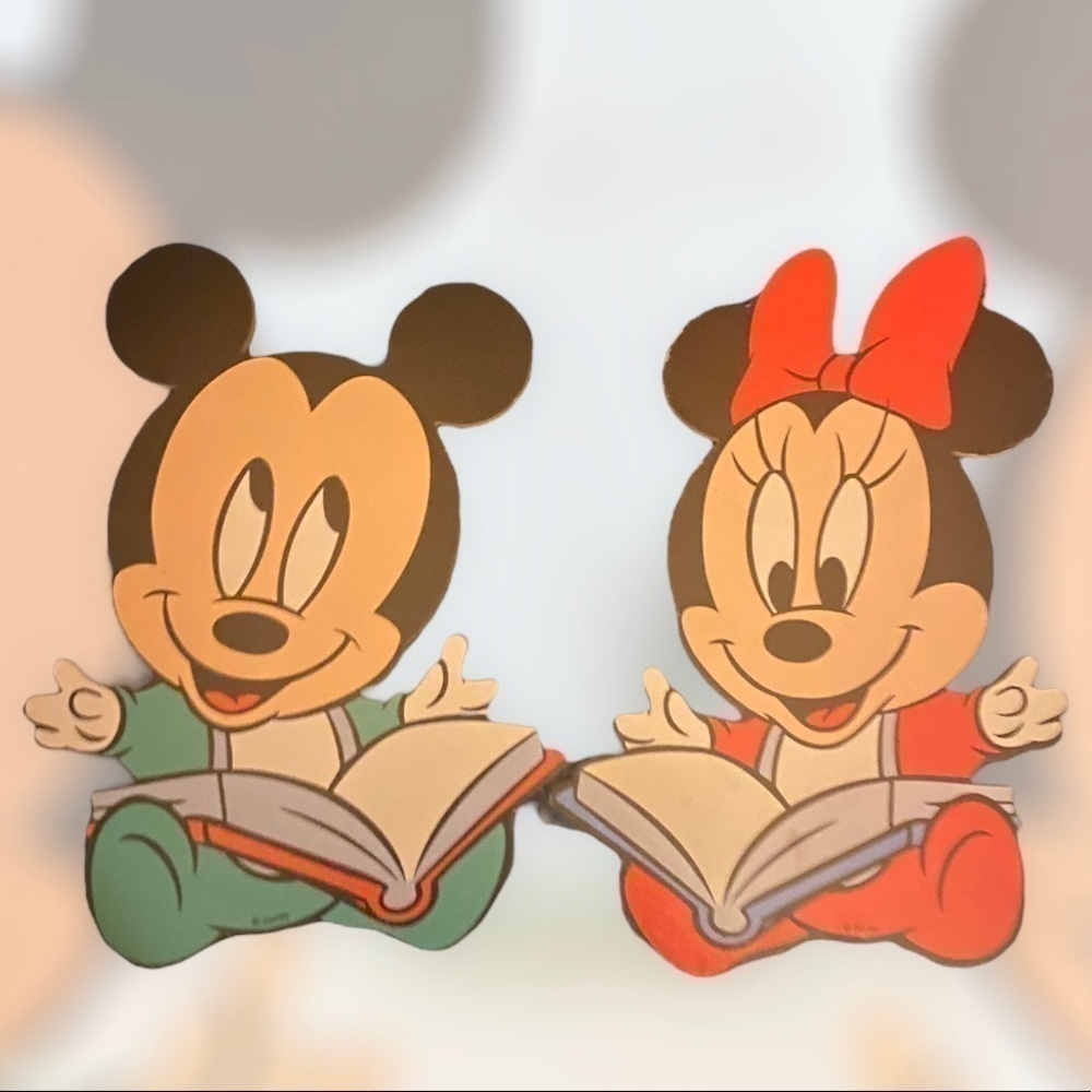 𝅺VINTAGE Baby Mickey Mouse and Minnie wooden plaques 🎁